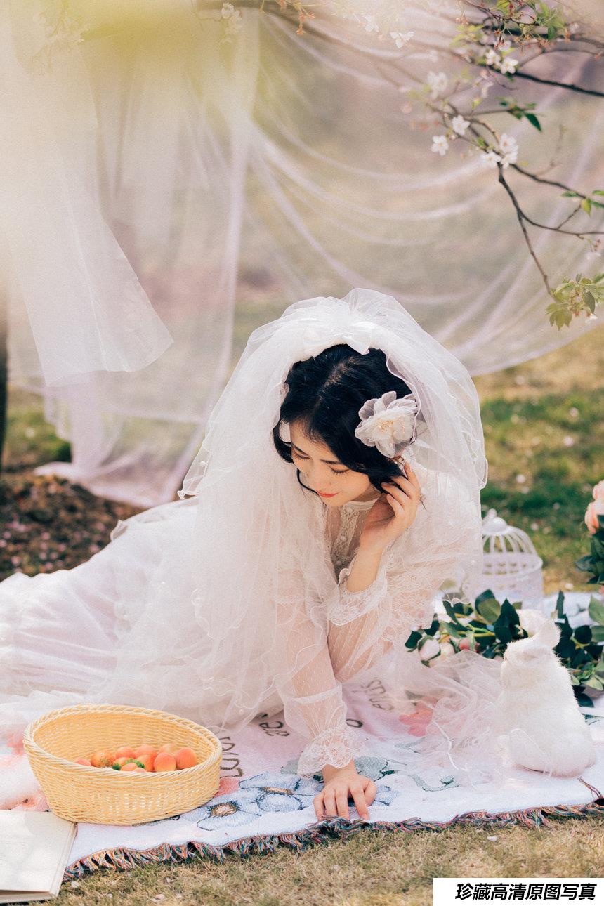 [YITUYU]艺图语 2021.08.19 少女心事 瞳仁儿 [29P-398MB]