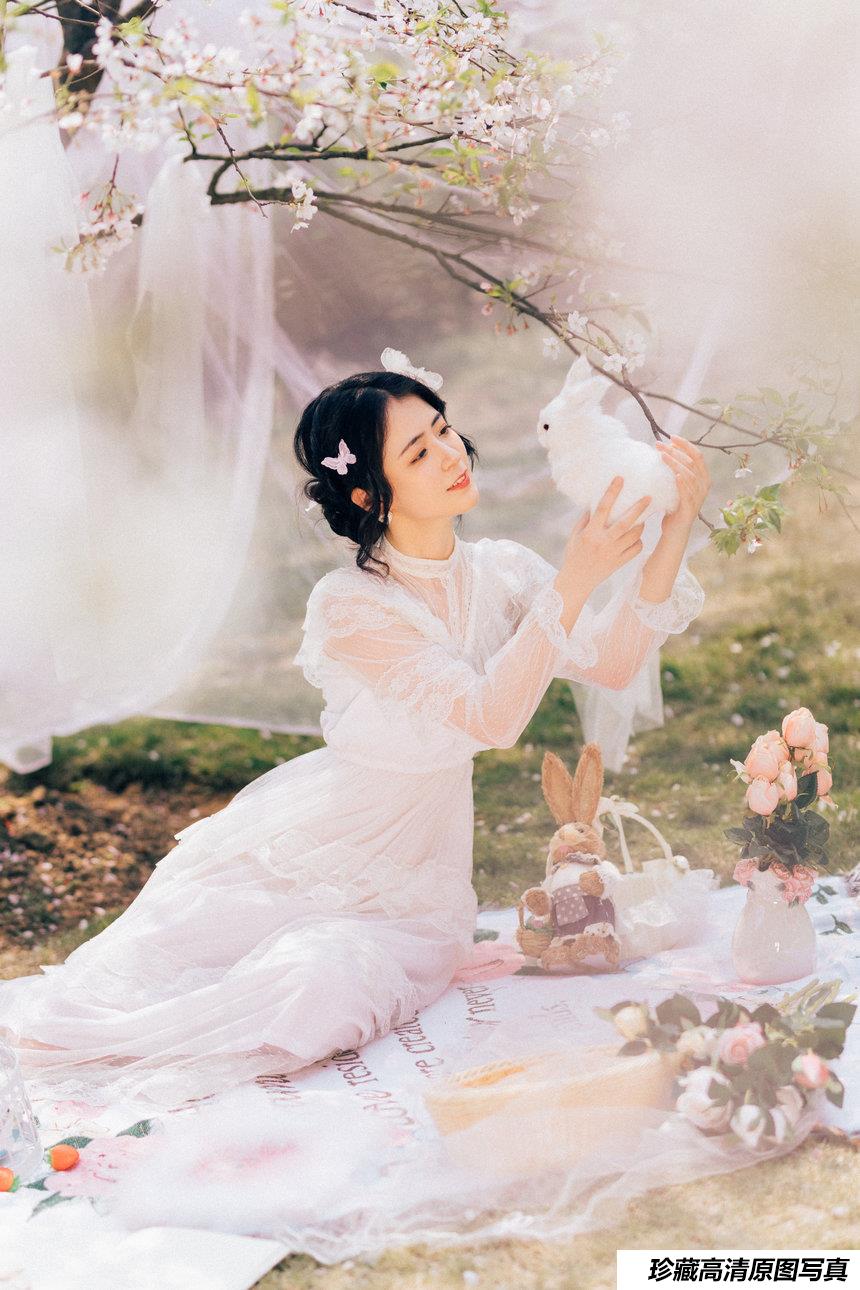 [YITUYU]艺图语 2021.08.19 少女心事 瞳仁儿 [29P-398MB]