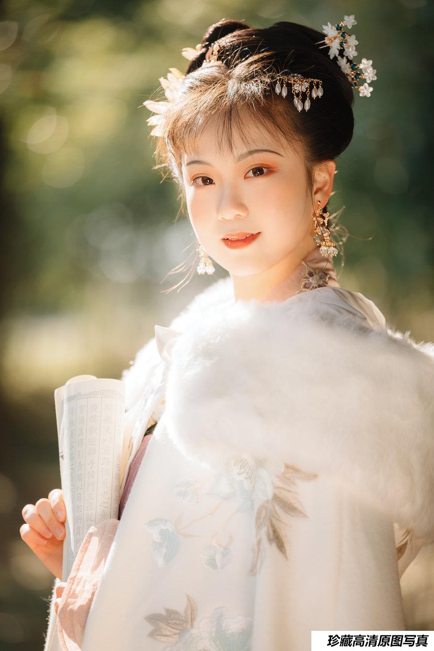 [YITUYU]艺图语 2021.08.20 锦瑟 碧山 [21P-369MB]