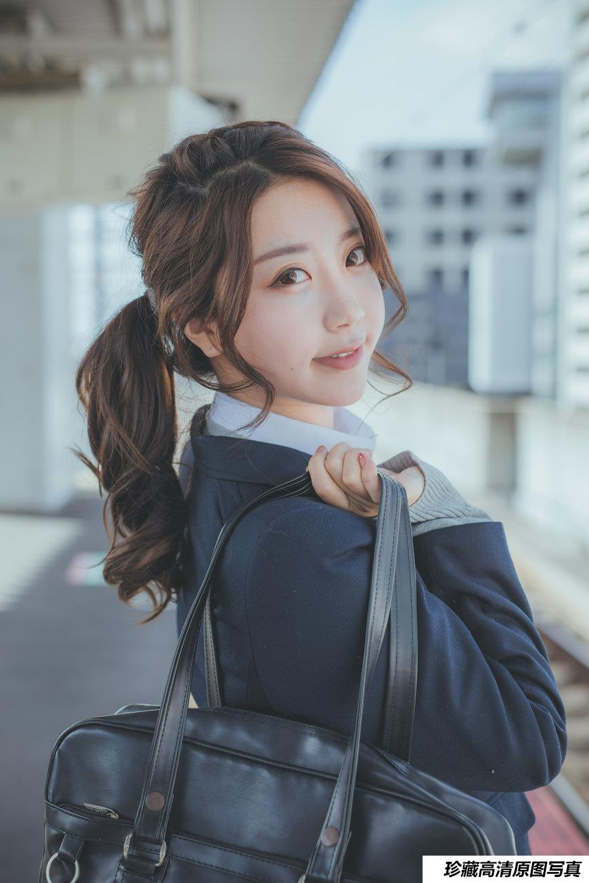 [YITUYU]艺图语 2020.12.16 奈良の夏 川川 [22P-198MB]