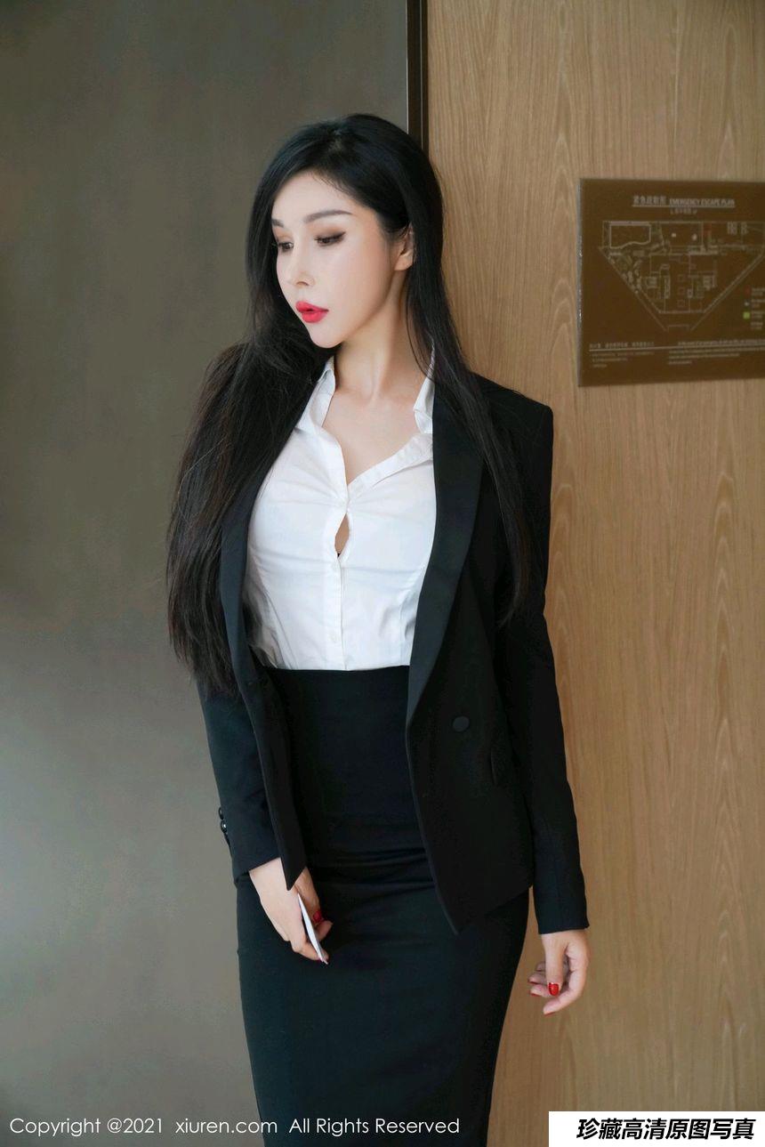 [XiuRen秀人网] 2021.07.15 No.3672 田冰冰 [66+1P]