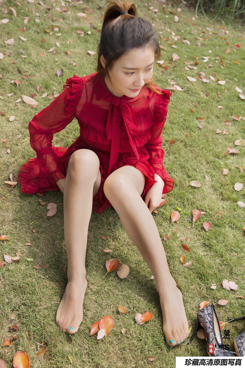 GIRLISS丽丝映像 - 嫁到农村里的丝袜媳妇儿 [67P-1.49GB]