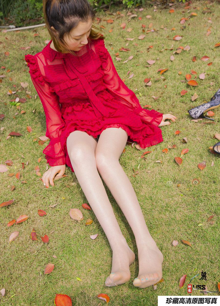 GIRLISS丽丝映像 - 嫁到农村里的丝袜媳妇儿 [67P-1.49GB]