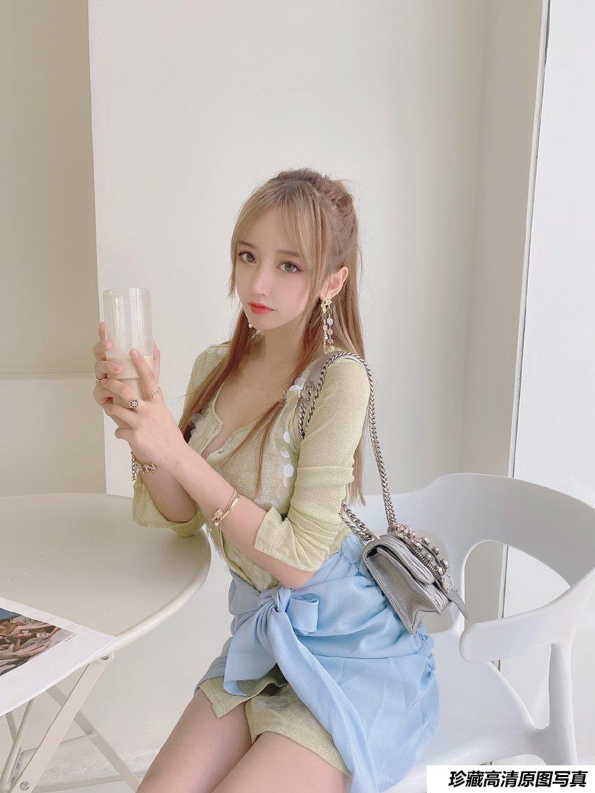 过期米线线喵 - 微博无水印图 [25P-46MB]