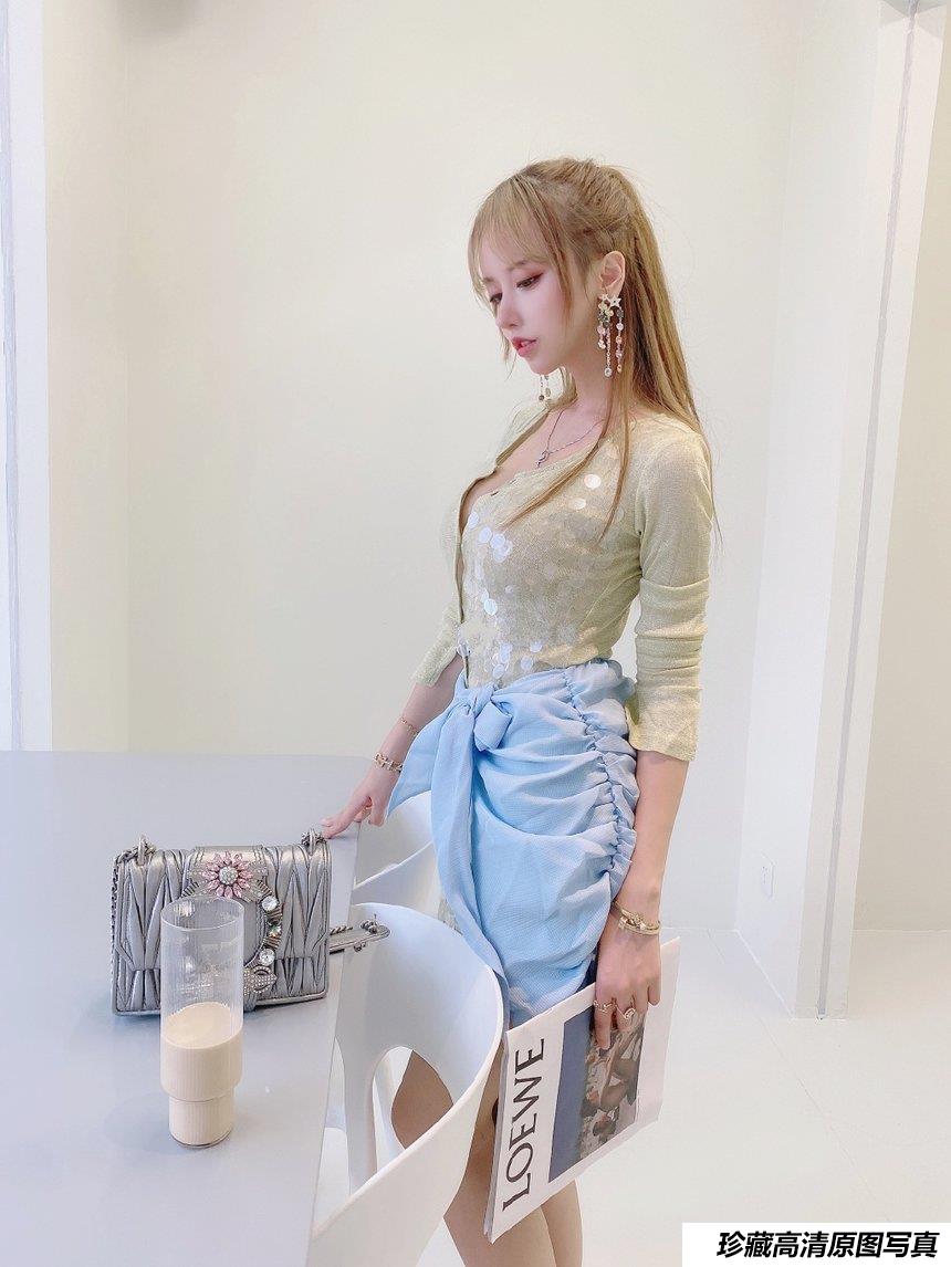 过期米线线喵 - 微博无水印图 [25P-46MB]