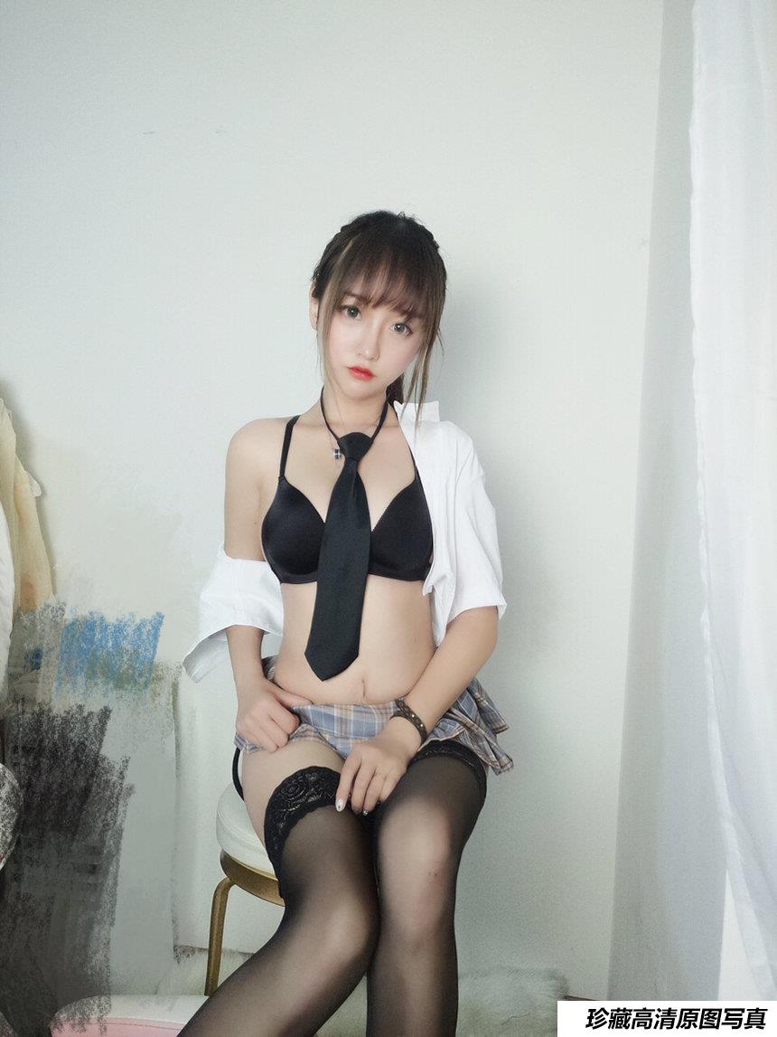 过期米线线喵 直播间齐b [16P 20M]