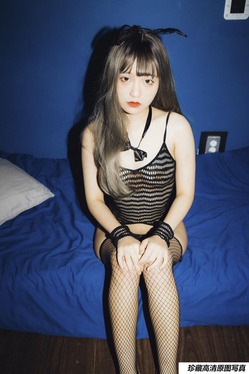 Jeong Jenny  –Jenny\'s maturity – Moon Night Snap [80P-674MB]