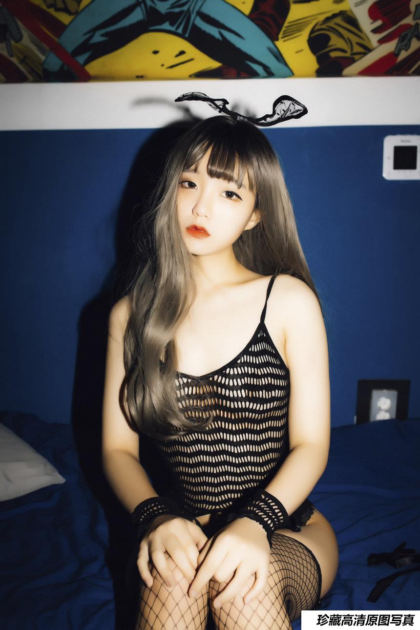 Jeong Jenny  –Jenny\'s maturity – Moon Night Snap [80P-674MB]