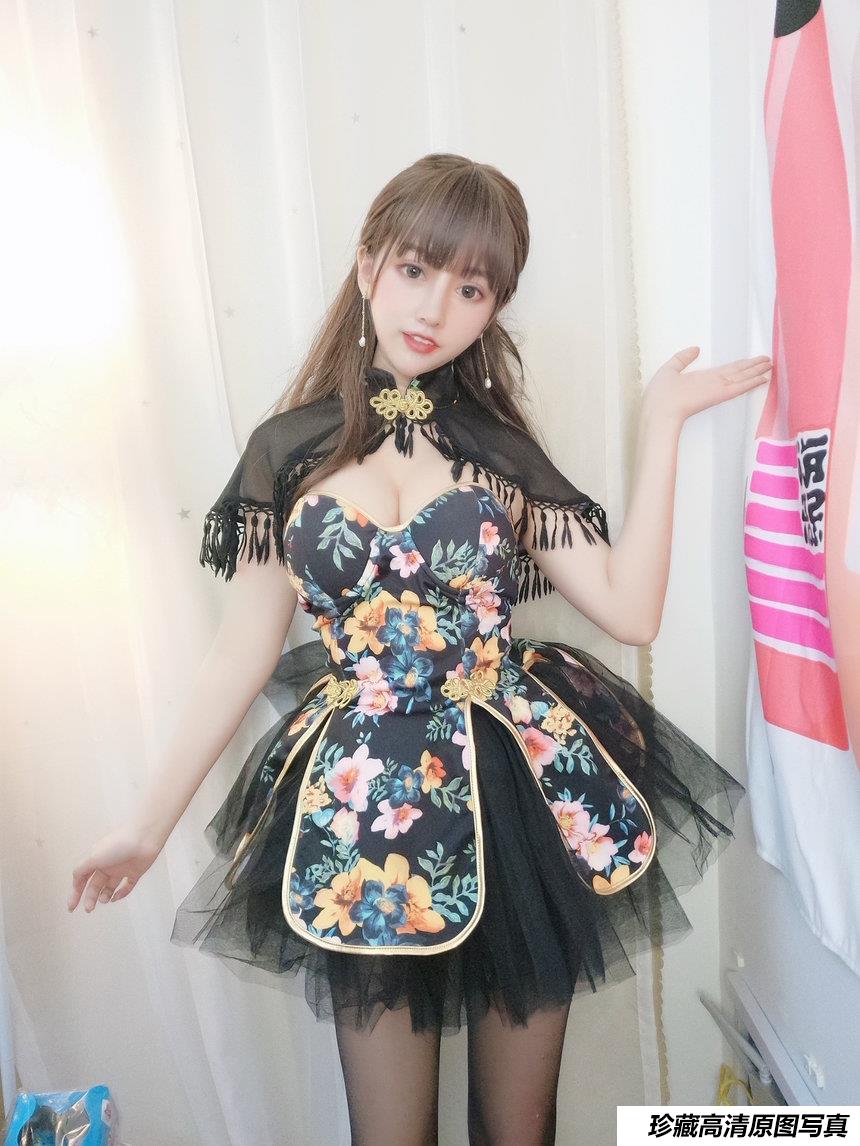 过期米线线喵 披肩小洋装 [17P 34M]