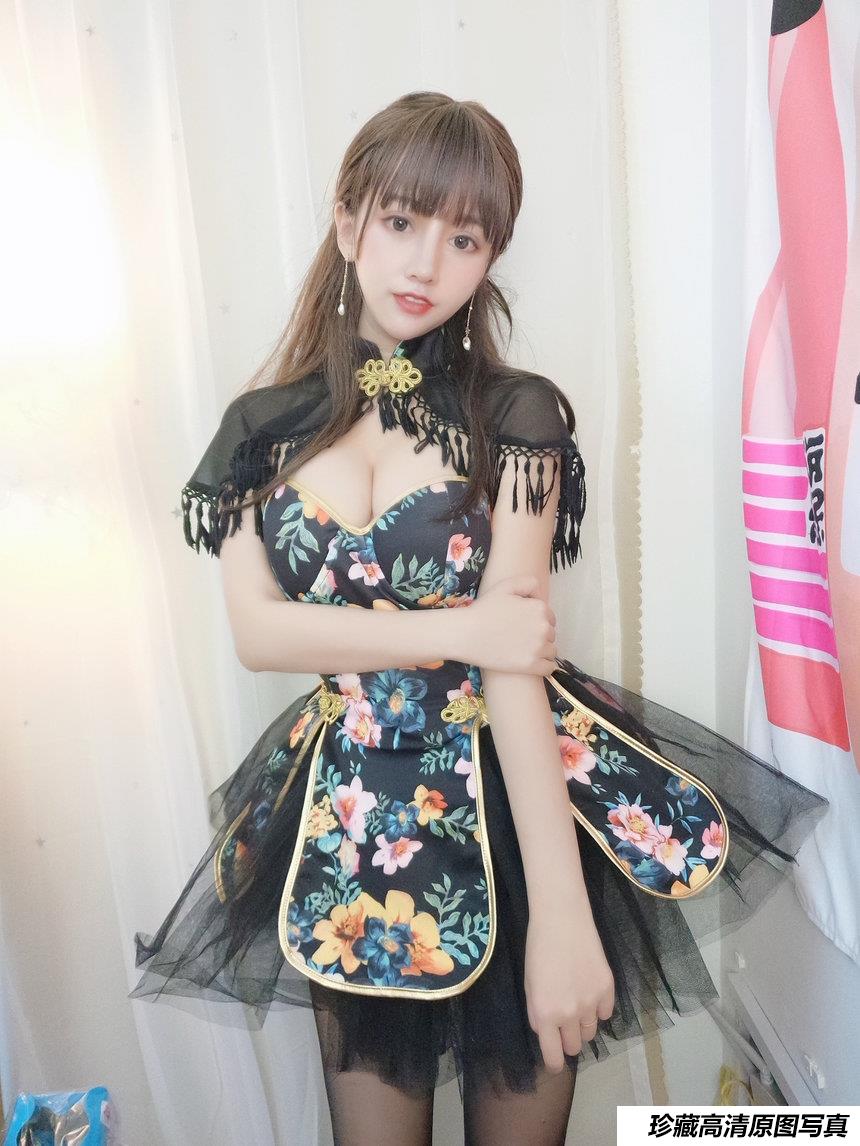 过期米线线喵 披肩小洋装 [17P 34M]