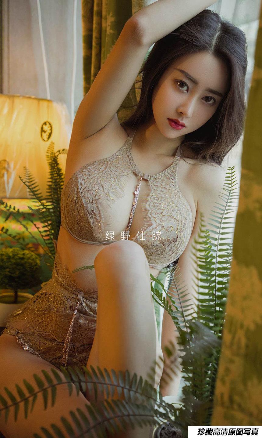 [Ugirls尤果网]爱尤物 2022.01.01 No.2248 穆菲菲 绿野仙踪 [35P]