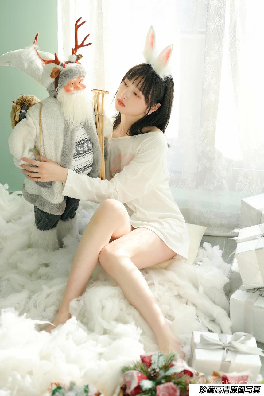 [YALAYI雅拉伊]2021.12.31 NO.880 迎新 京京[39+1P／516MB]