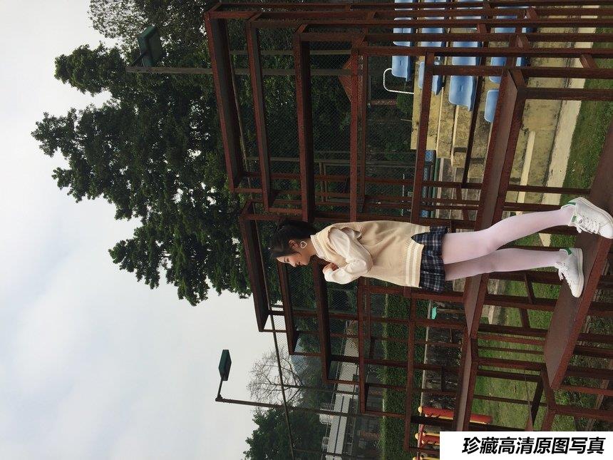 [最爱帆布鞋] 丝袜美腿写真 ON.04