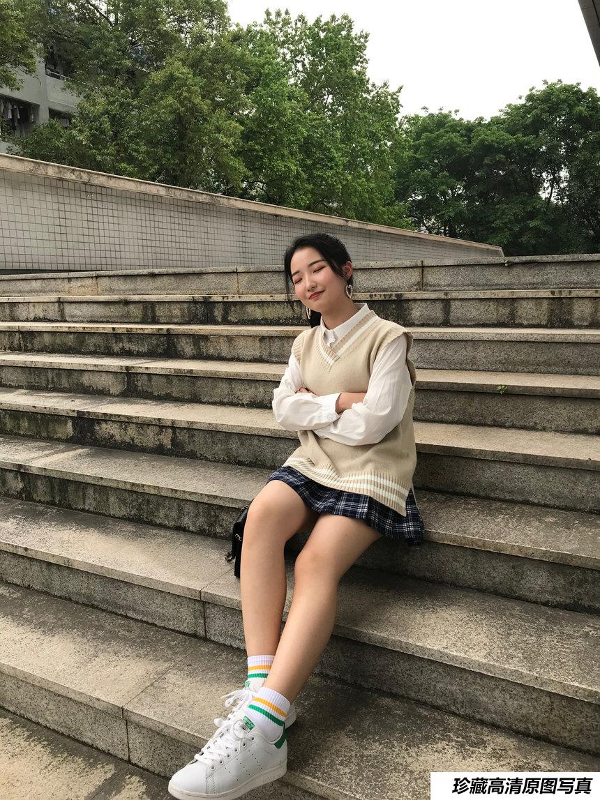 [最爱帆布鞋] 丝袜美腿写真 ON.05