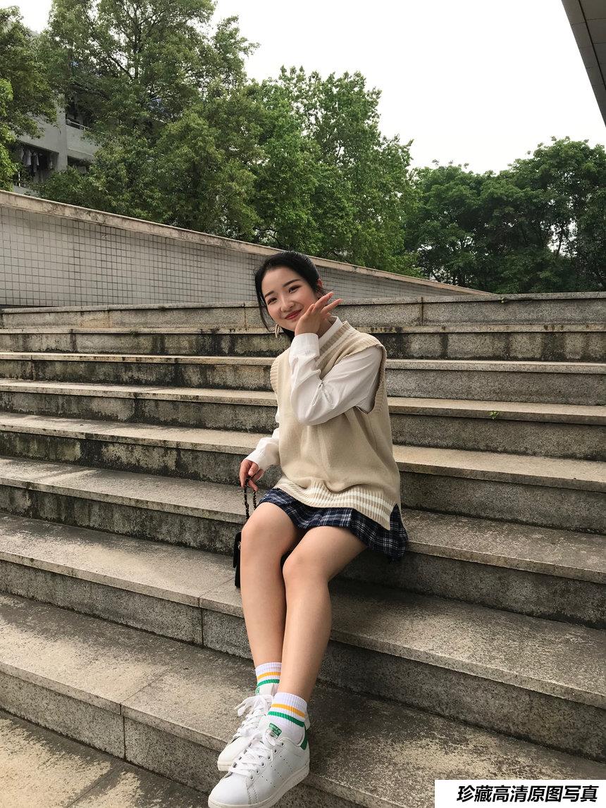 [最爱帆布鞋] 丝袜美腿写真 ON.05