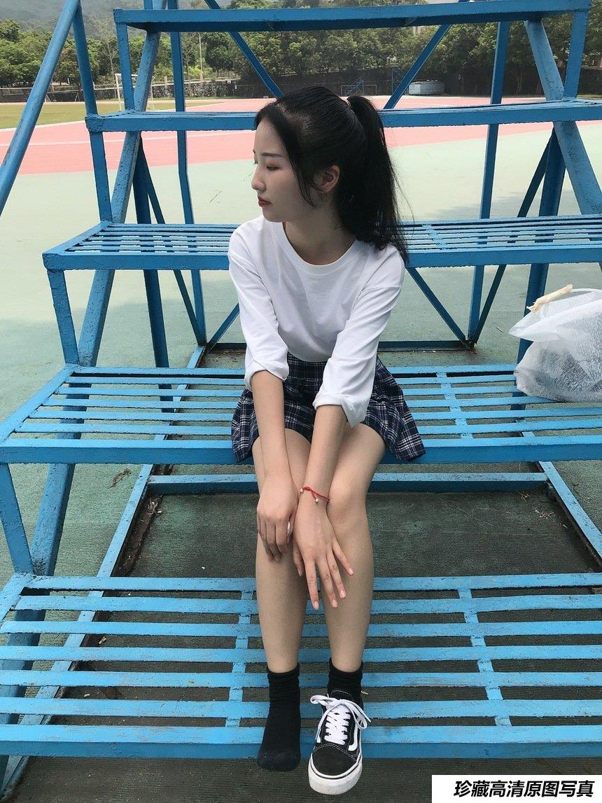 [最爱帆布鞋] 丝袜美腿写真 ON.08