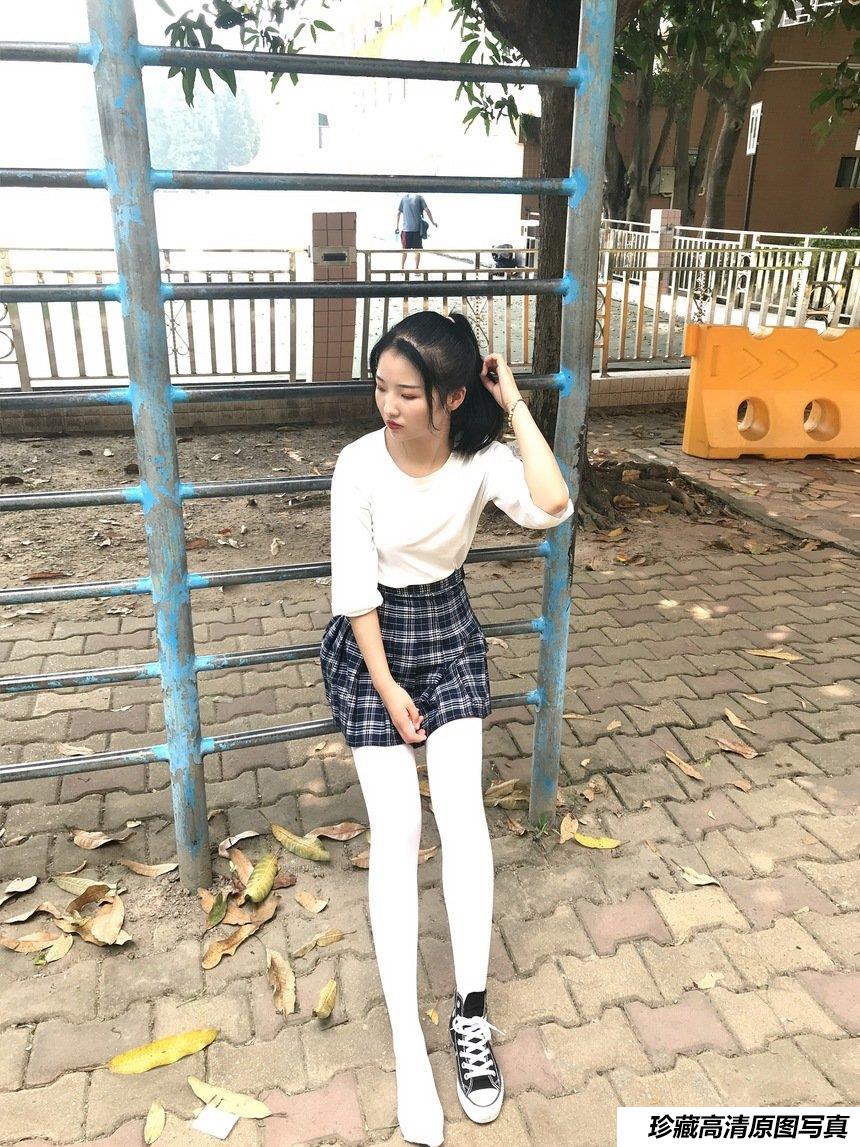 [最爱帆布鞋] 丝袜美腿写真 ON.11