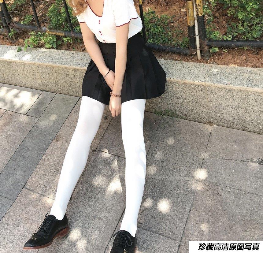 [最爱帆布鞋] 丝袜美腿写真 ON.16 图套+视频