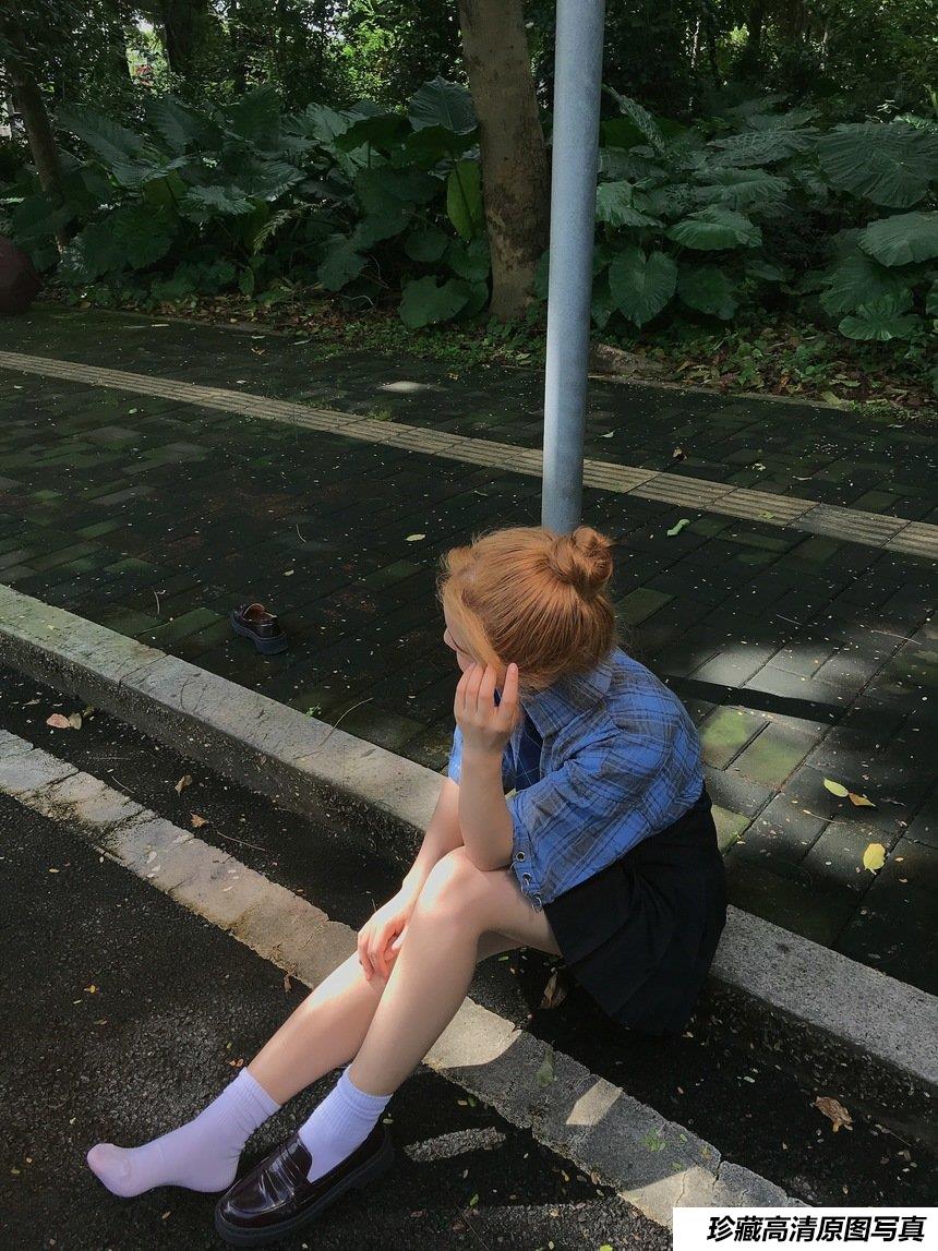 [最爱帆布鞋] 丝袜美腿写真 ON.15 图套+视频