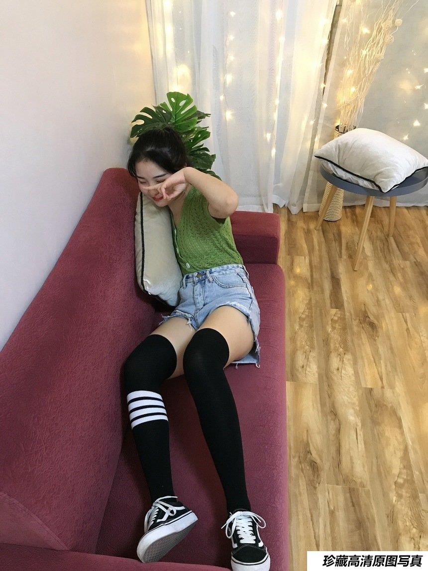 [最爱帆布鞋] 丝袜美腿写真 ON.14