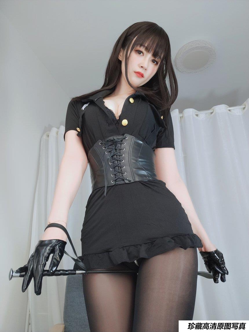 Coser小姐姐白银 - 抖S姐姐（下）[82P6V-379MB]