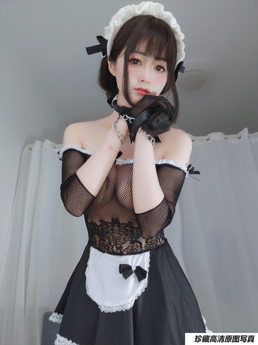 Coser小姐姐白银 - 女仆 [92P2V-340MB]