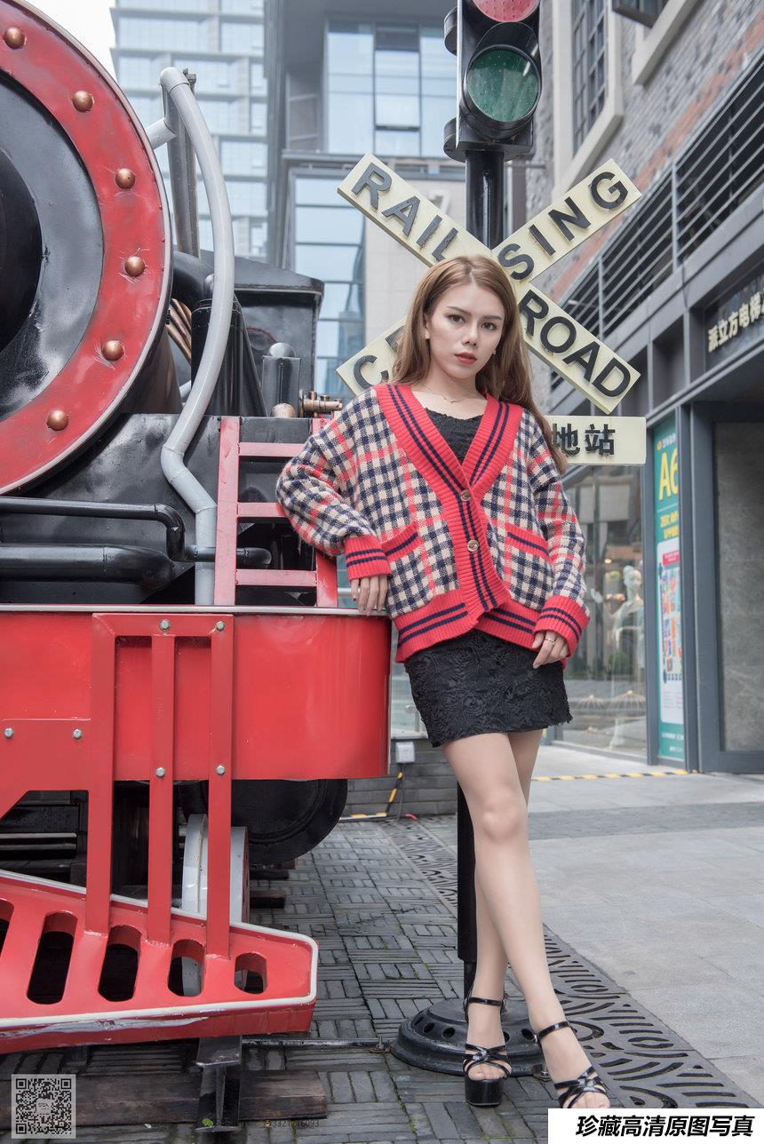 [SSA丝社]超清写真 NO.030 芷沫 混血美女芷沫街拍肉色丝袜[99P-1.67GB]