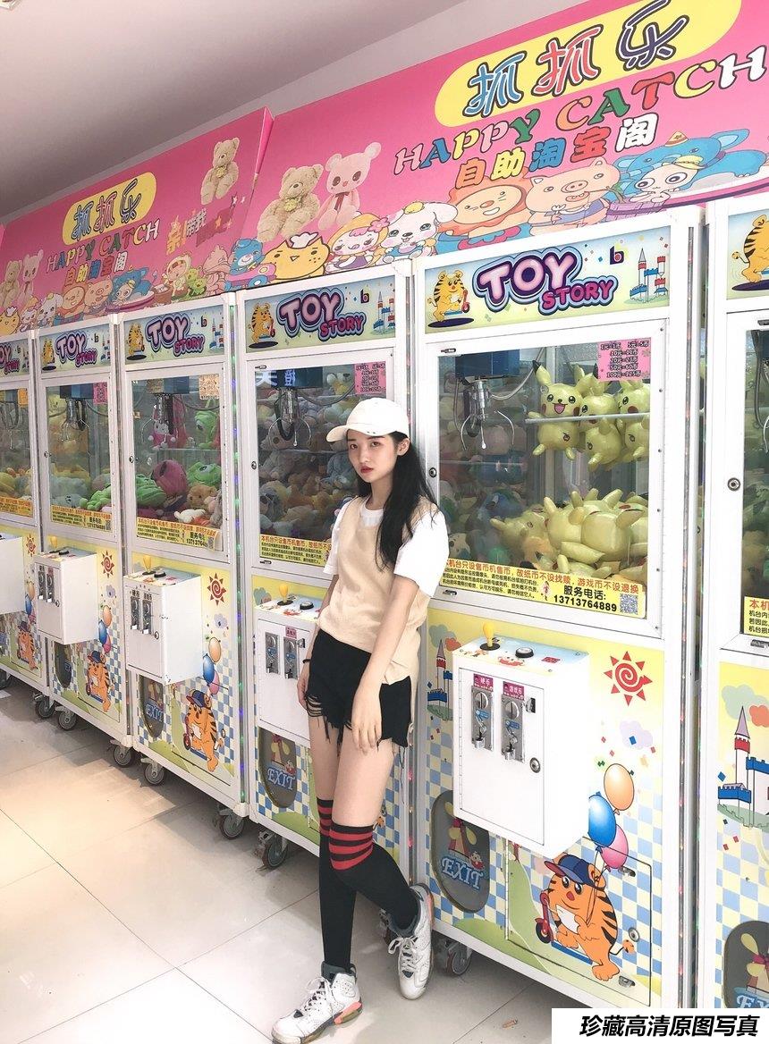 [最爱帆布鞋] 丝袜美腿写真 ON.20 图套+视频