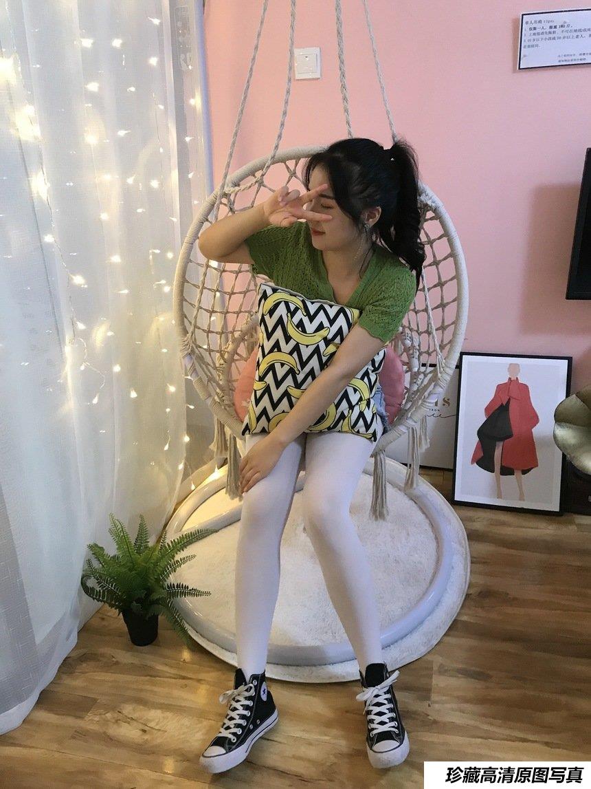 [最爱帆布鞋] 丝袜美腿写真 ON.18 图套+视频