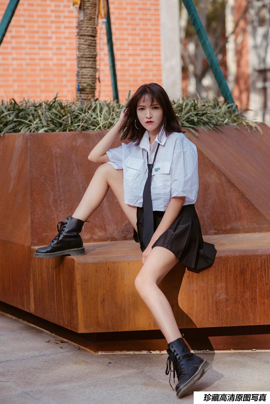 [YITUYU艺图语] 2020.12.08 不良少女 Lily [27P417MB]