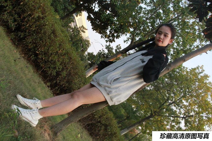 [最爱帆布鞋] 丝袜美腿写真 ON.21 图套+视频