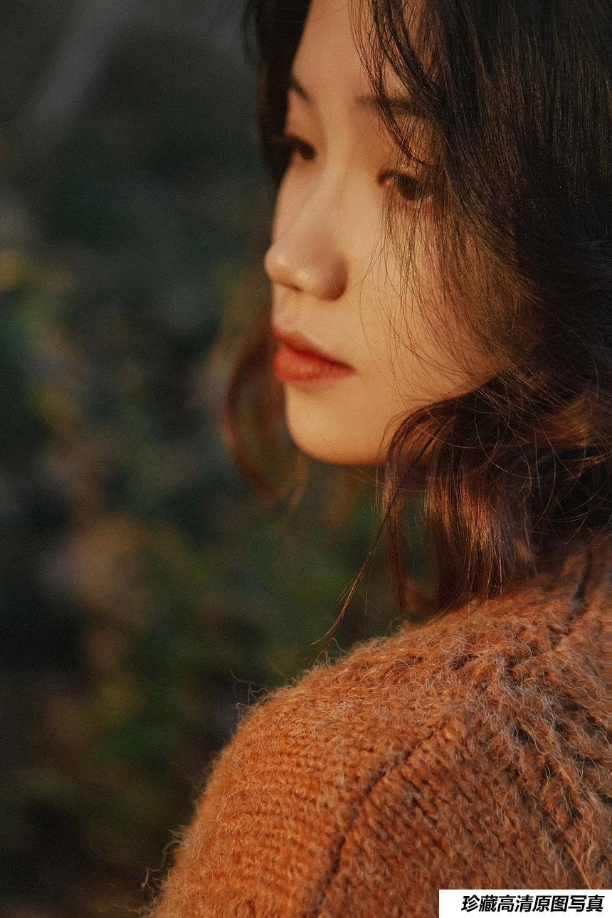 [YITUYU艺图语] 2020.12.14 秋意浓 Taltooy [30P337MB]