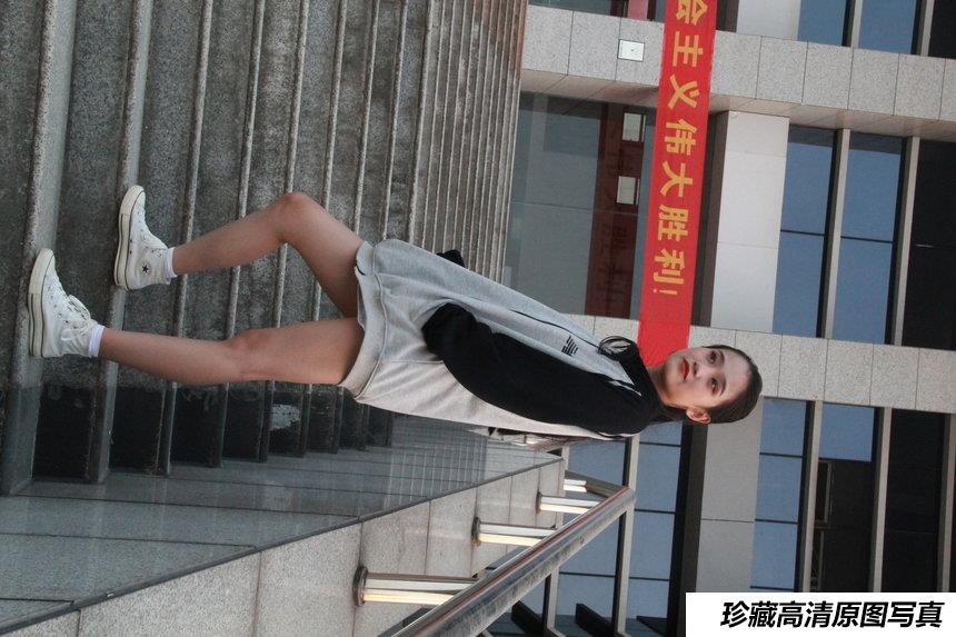 [最爱帆布鞋] 丝袜美腿写真 ON.23 图套+视频