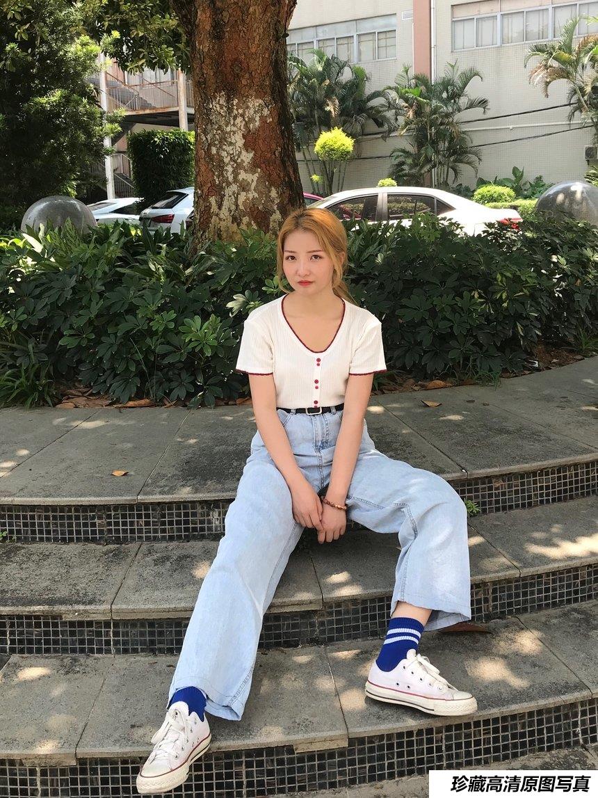 [最爱帆布鞋] 丝袜美腿写真 ON.24 图套+视频