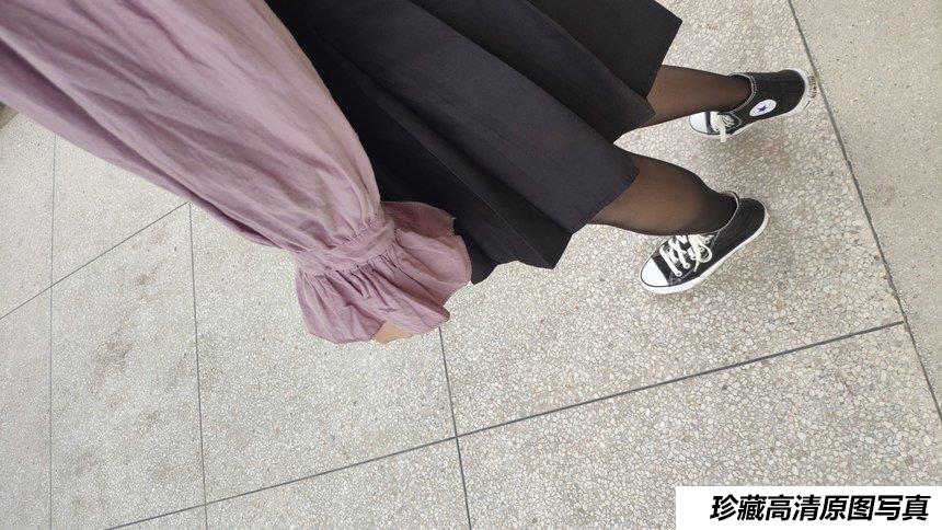 [最爱帆布鞋] 丝袜美腿写真 ON.26 图套+视频-绅士图