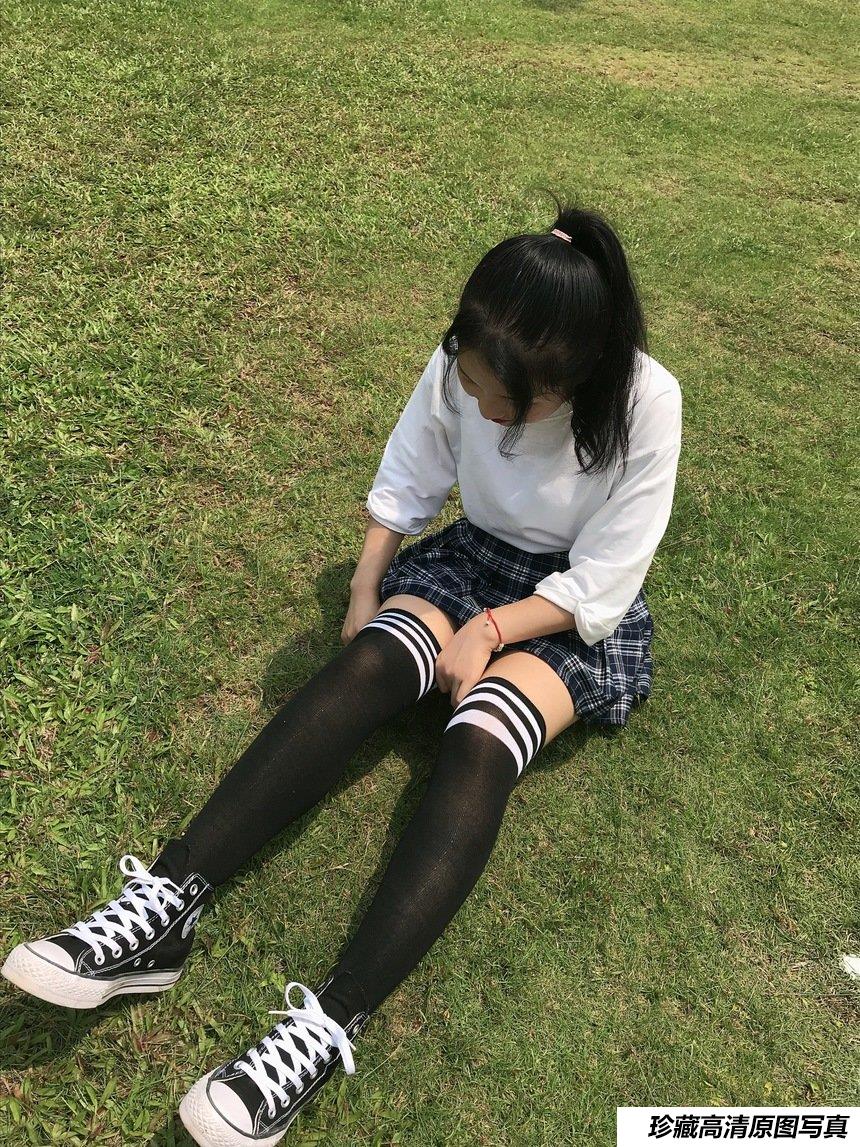 [最爱帆布鞋] 丝袜美腿写真 ON.28 图套+视频