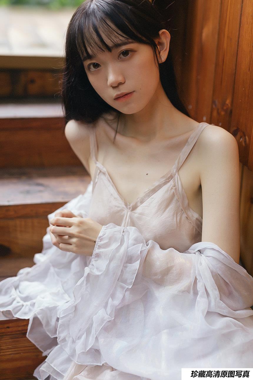 [YITUYU艺图语] 2020.11.22 初秋的日与夜 小熊 [30P255MB]