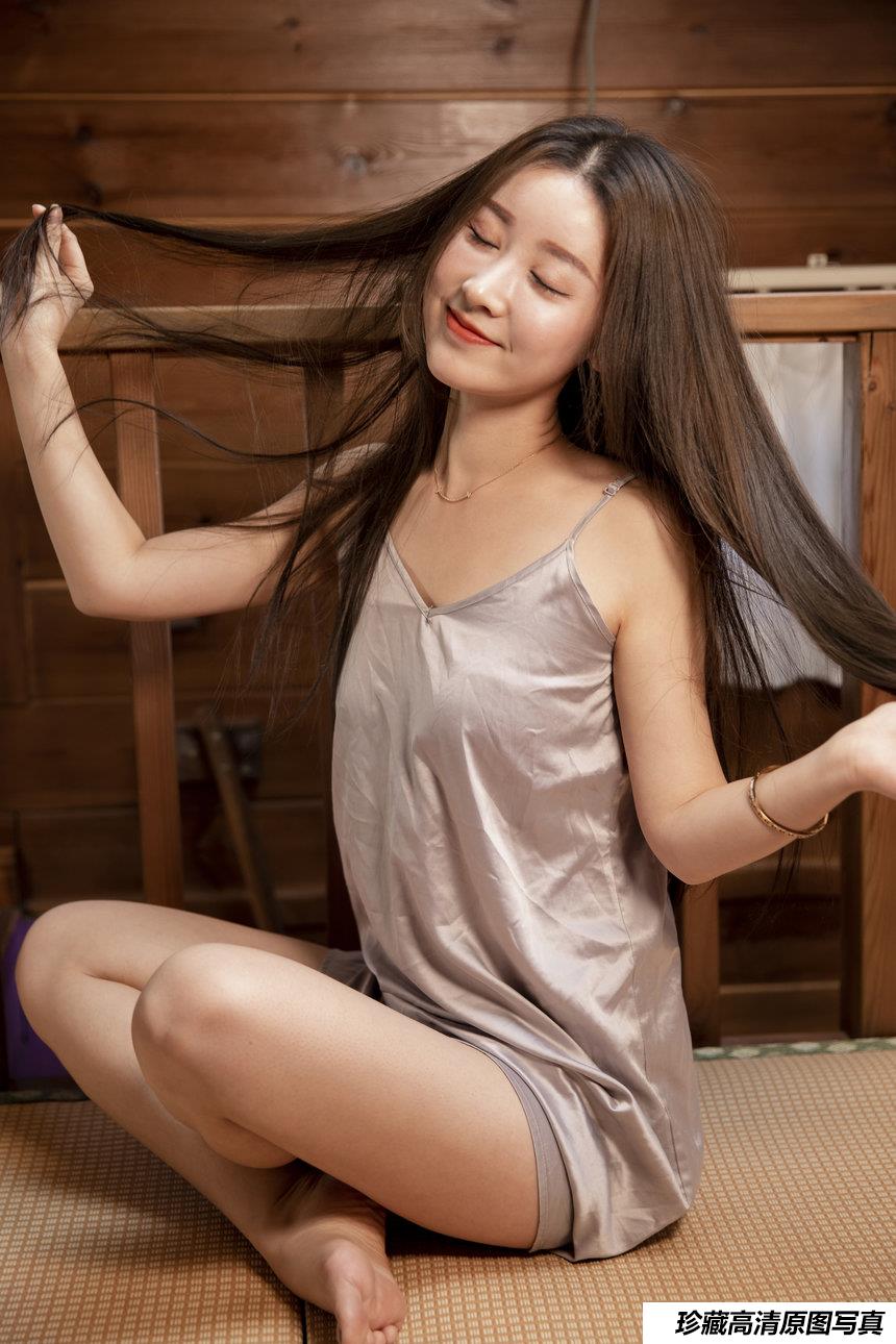 [YITUYU艺图语] 2021.03.31 半藏森林的纯欲写真 [34P498MB]