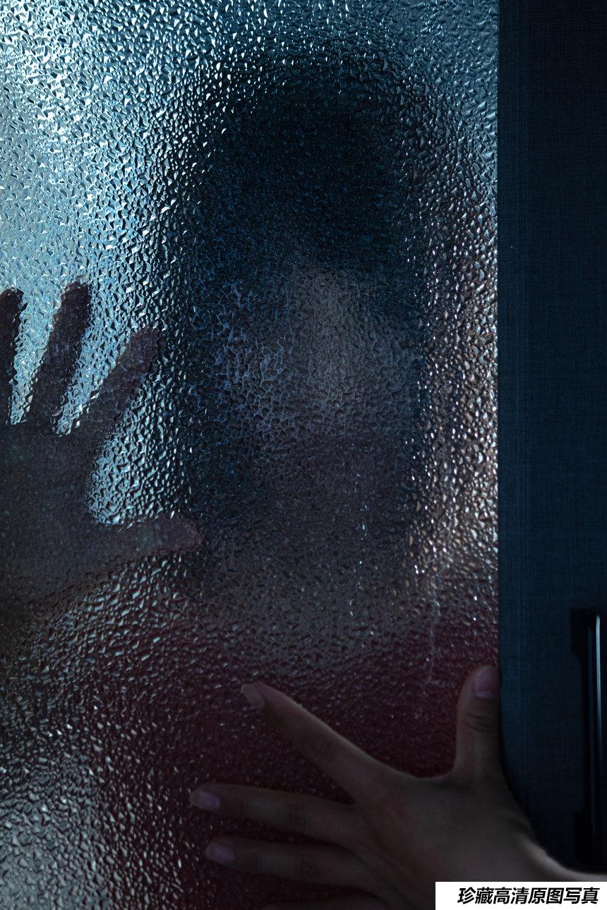 [YITUYU艺图语] 2021.04.05 孤单边缘 嫣然 [27P250MB]