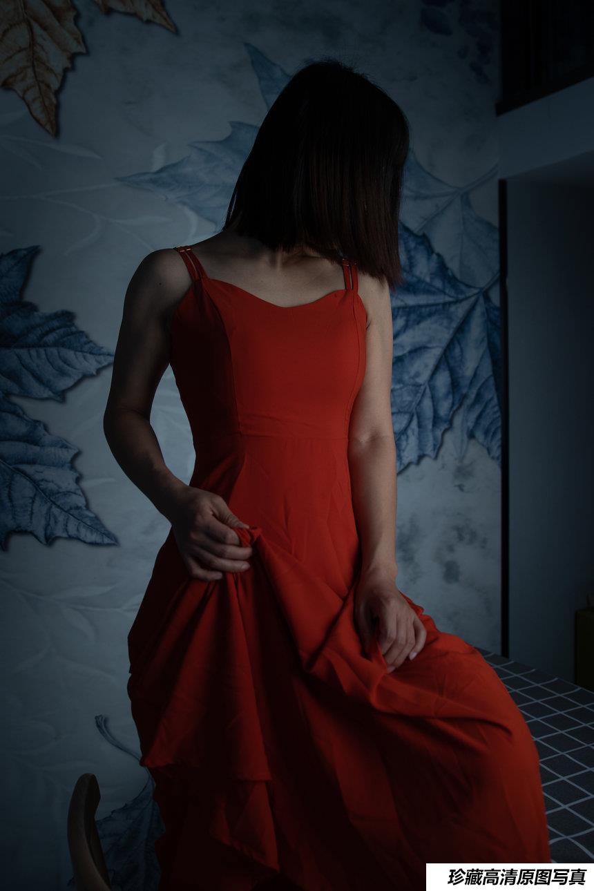 [YITUYU艺图语] 2021.04.05 孤单边缘 嫣然 [27P250MB]