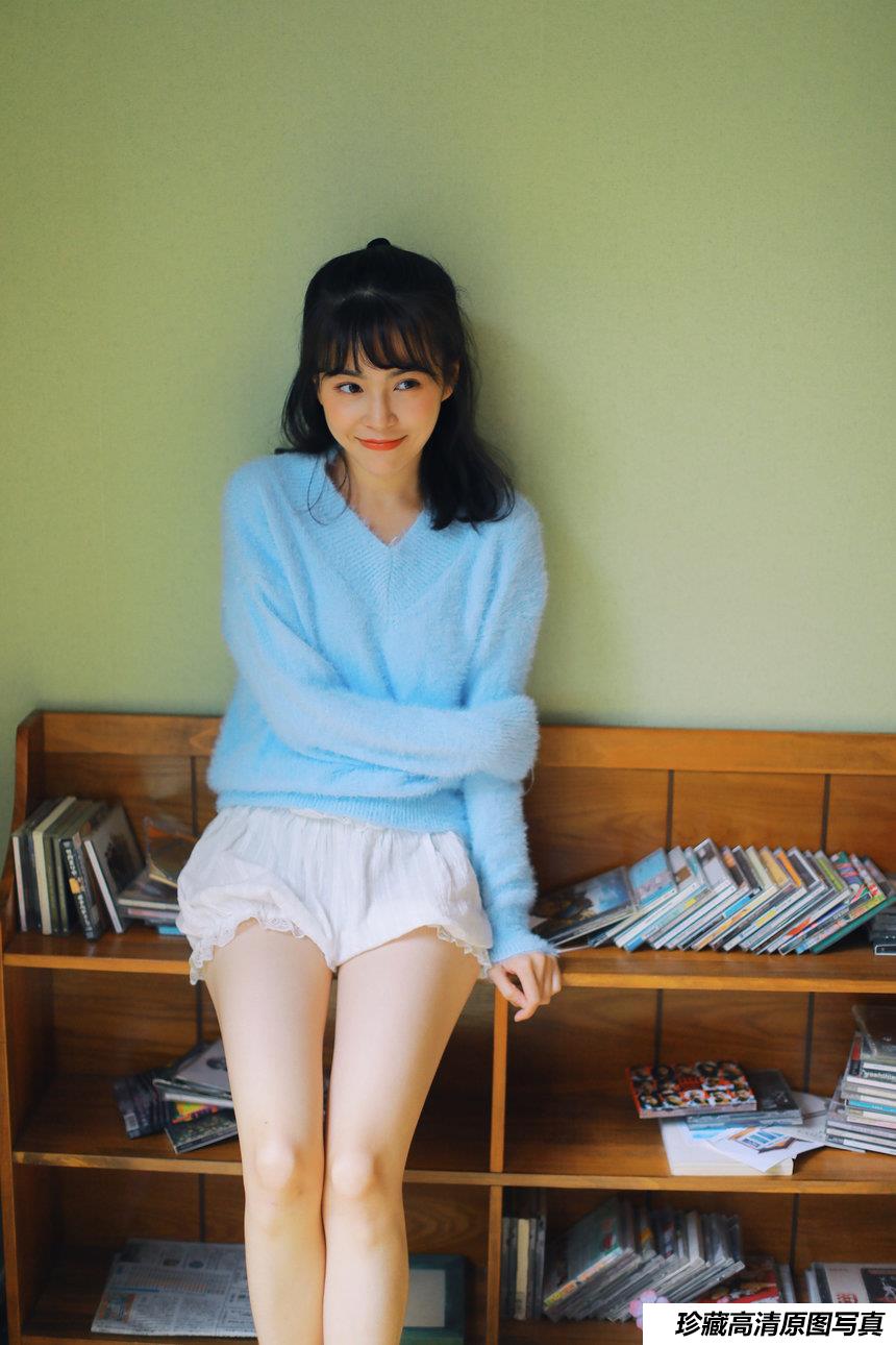 [YITUYU艺图语] 2021.04.13 蓝色毛衣 裸心心 [34P261MB]