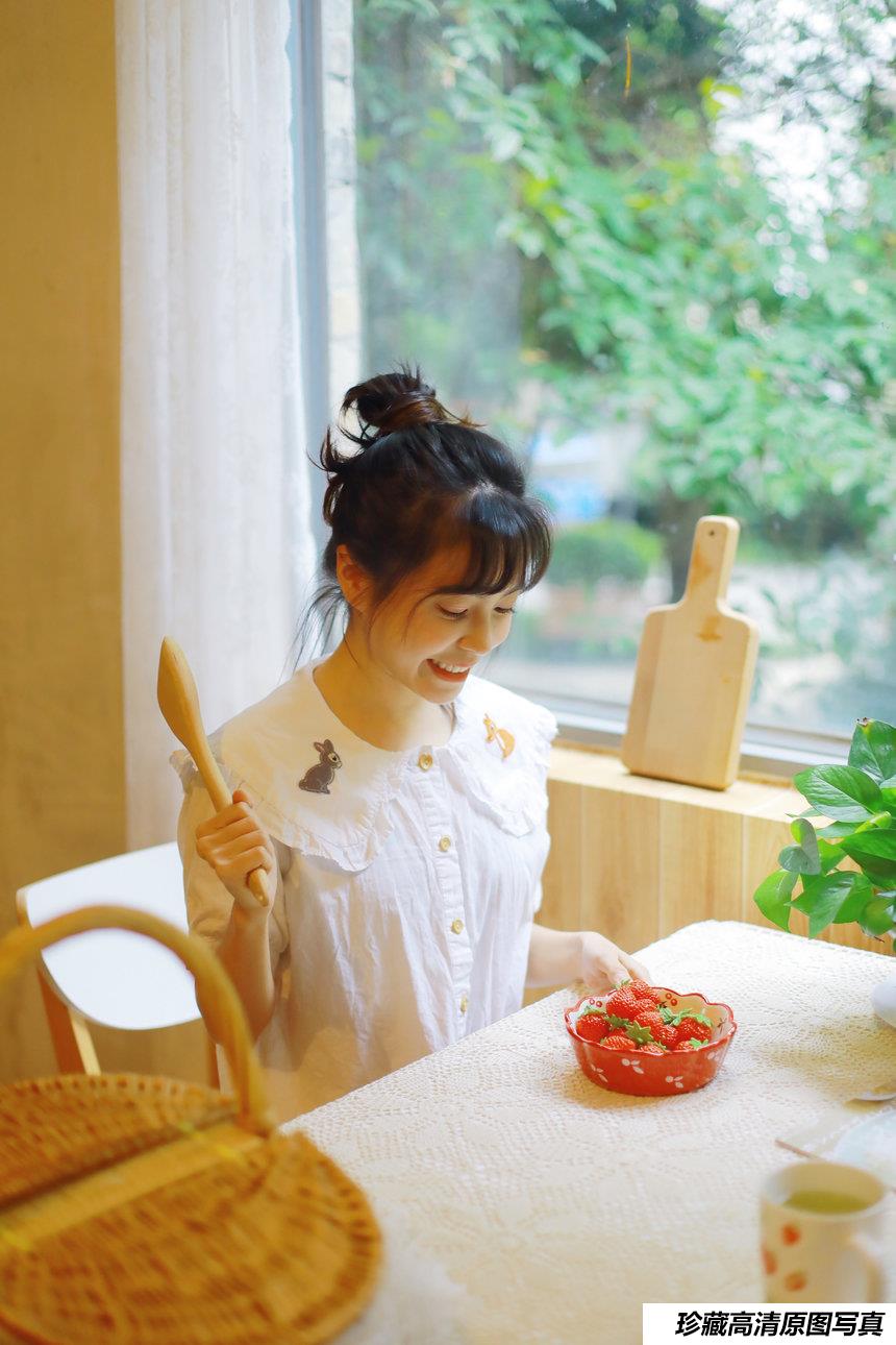 [YITUYU艺图语] 2021.05.04 少女日记 裸心心 [25P-157MB]