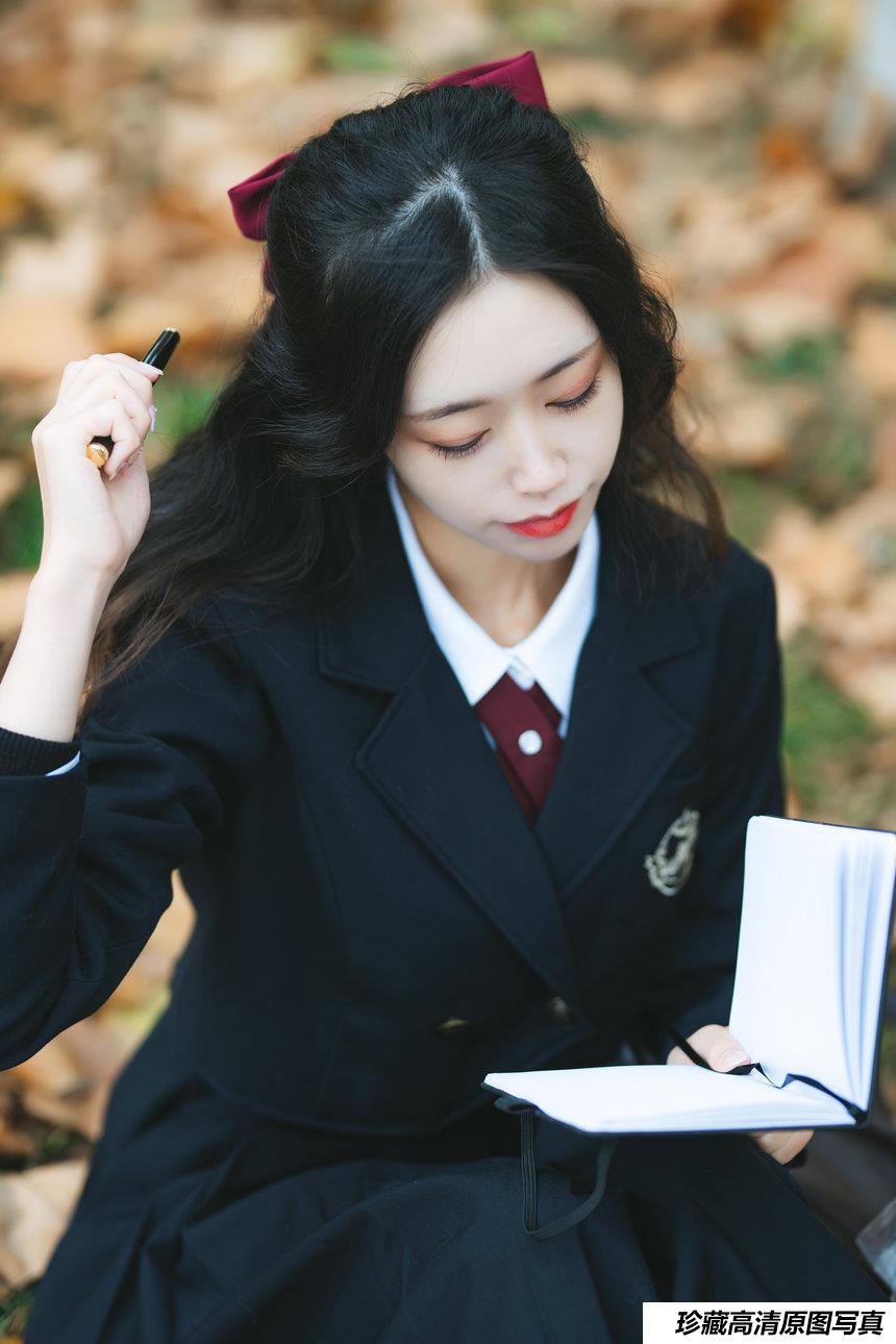 [YITUYU艺图语] 2021.05.28 秋的气息 哀绛 [31P-276MB]