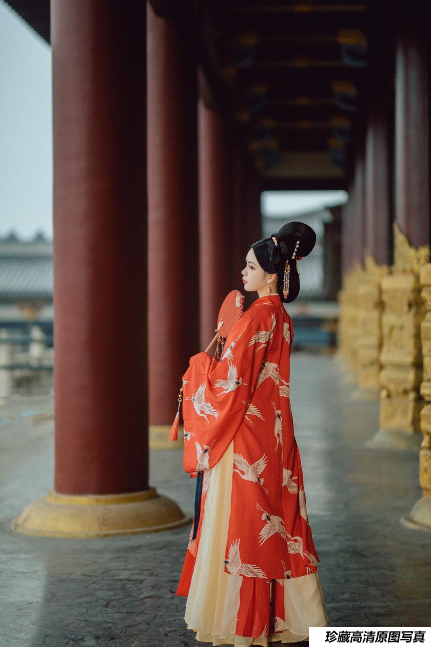 [YITUYU艺图语] 2021.08.11 花露浓 薄荷 [23P-360MB]