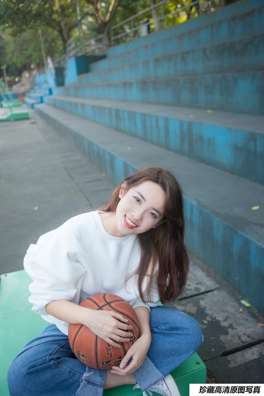 [YITUYU艺图语] 2021.08.12 晴天 黄子卿 [40P-385MB]