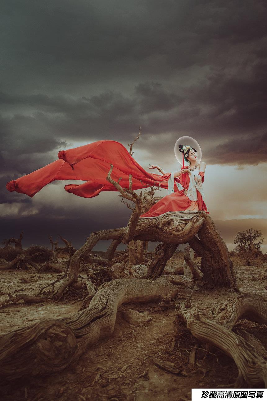 [YITUYU艺图语] 2021.07.14 大漠胡杨情 婉君 [40P280MB]