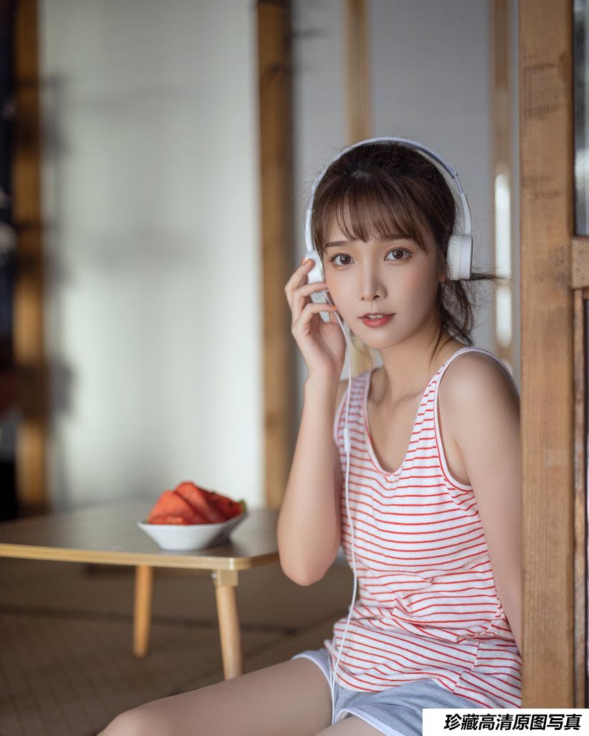 [YITUYU艺图语] 2021.08.13 西瓜少女 湘湘 [25P-217MB]