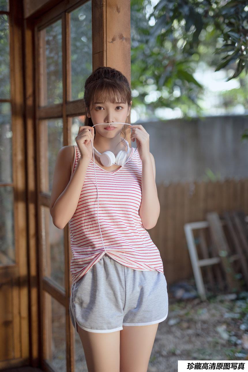 [YITUYU艺图语] 2021.08.13 西瓜少女 湘湘 [25P-217MB]