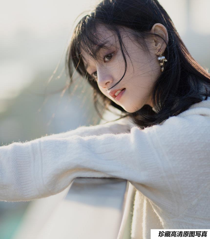 [YITUYU艺图语] 2021.08.12 追光 雨文 [31P-211MB]