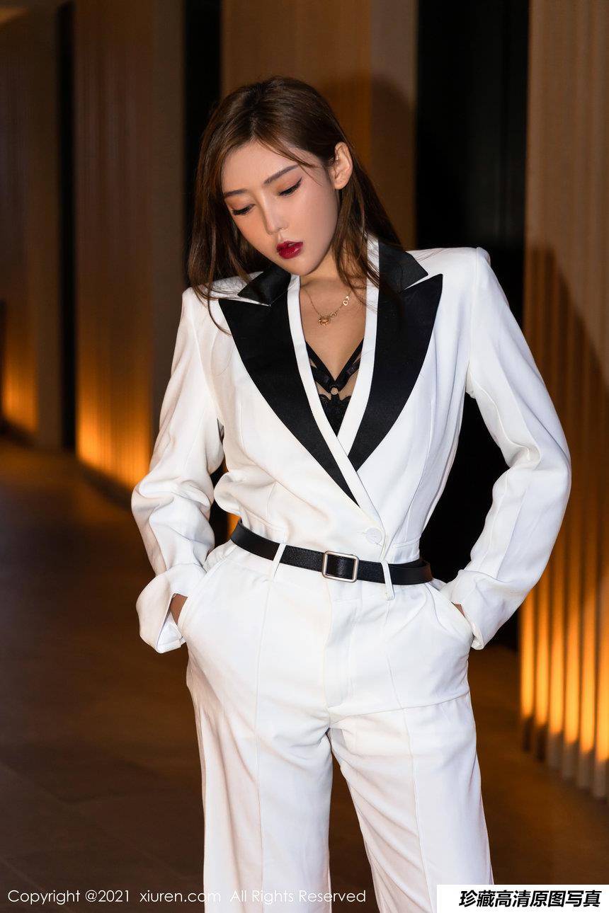 [XiuRen秀人网] 2021.09.28 No.4008 萌汉药baby [60+1P]